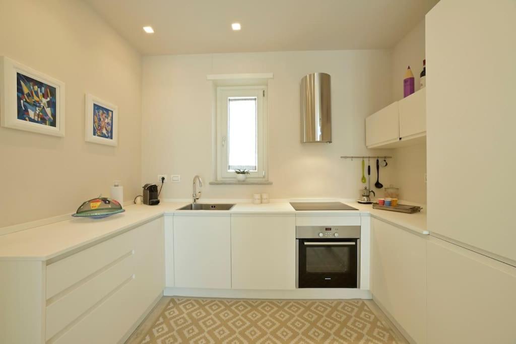 Luxury Apartament Con Garage Vista Mare Alassio Per 6 Persone Eksteriør bilde
