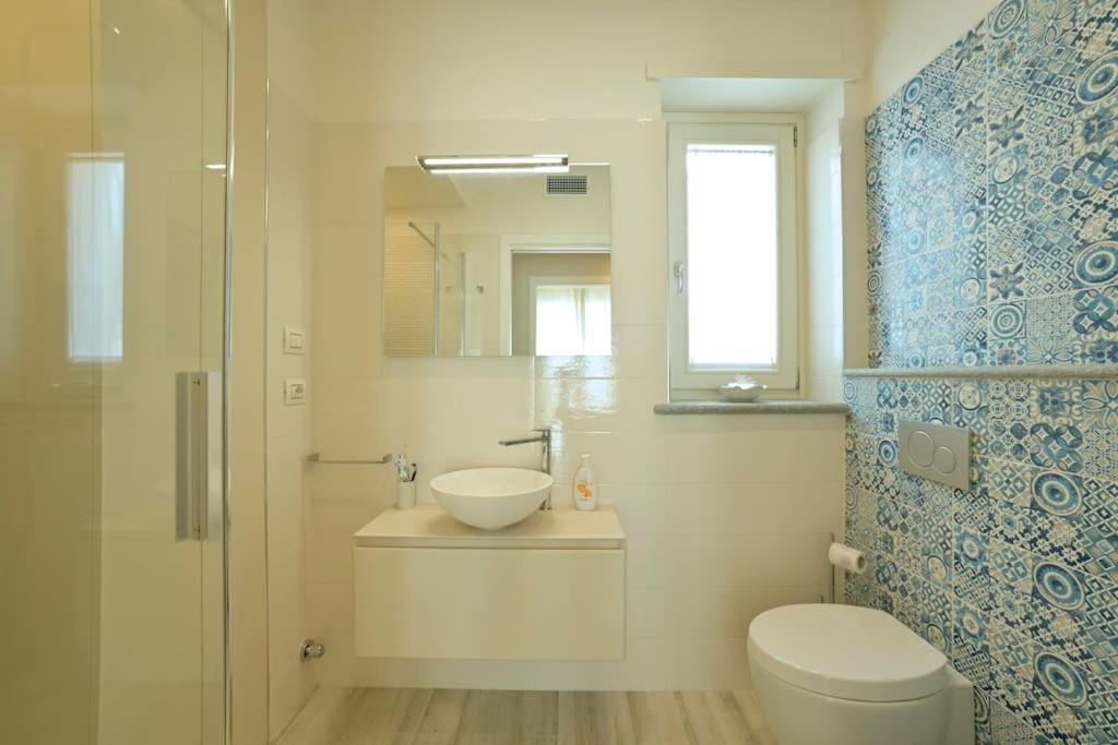 Luxury Apartament Con Garage Vista Mare Alassio Per 6 Persone Eksteriør bilde