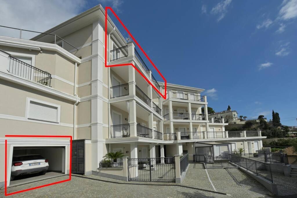 Luxury Apartament Con Garage Vista Mare Alassio Per 6 Persone Eksteriør bilde